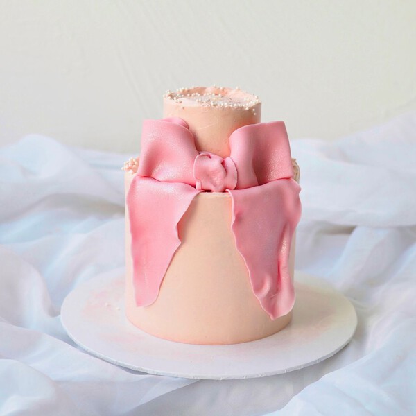 Blaire Cake | Classic Ribbon 2 Tier